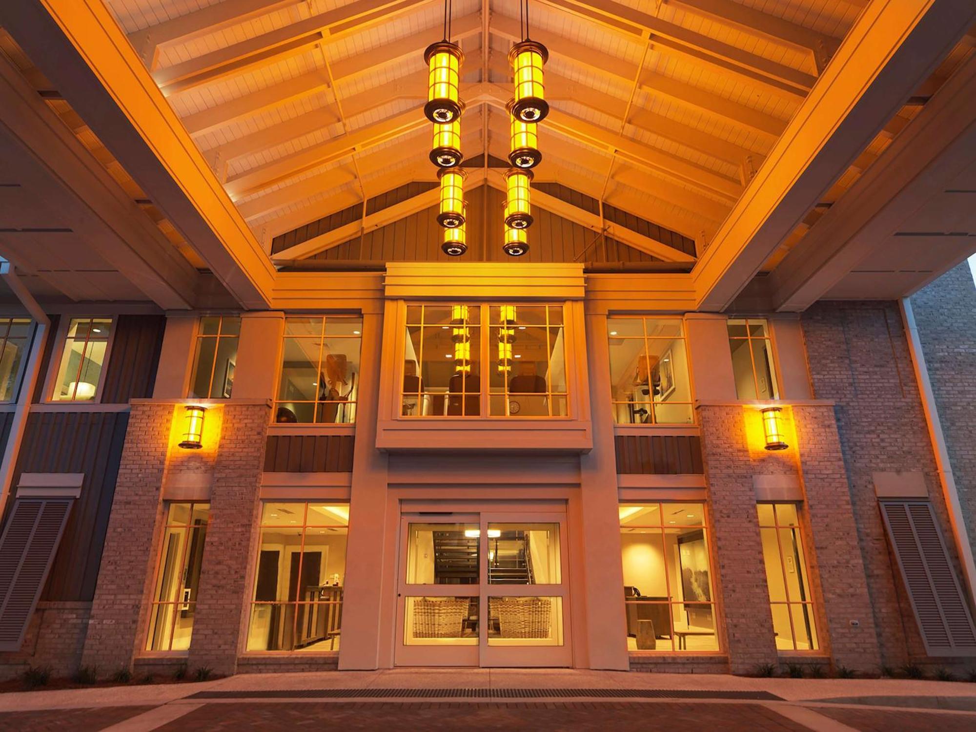 โอเชียน โอ๊ค รีสอร์ต บาย ฮิลตัน แกรนด์ แวเคชั่น Hotel ฮิลตันเฮดไอส์แลนด์ ภายนอก รูปภาพ